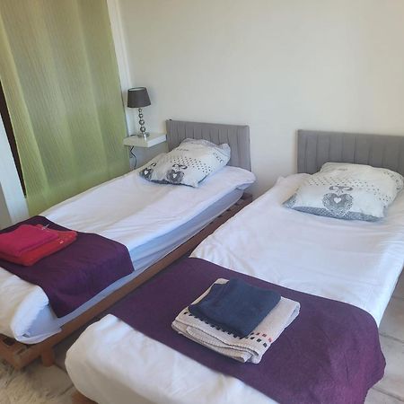 Appartement Proche Aeroport Marseille Marignane - Studio Confortable - Logement Ideal - Hebergement Tout Equipe Rognac Exteriör bild