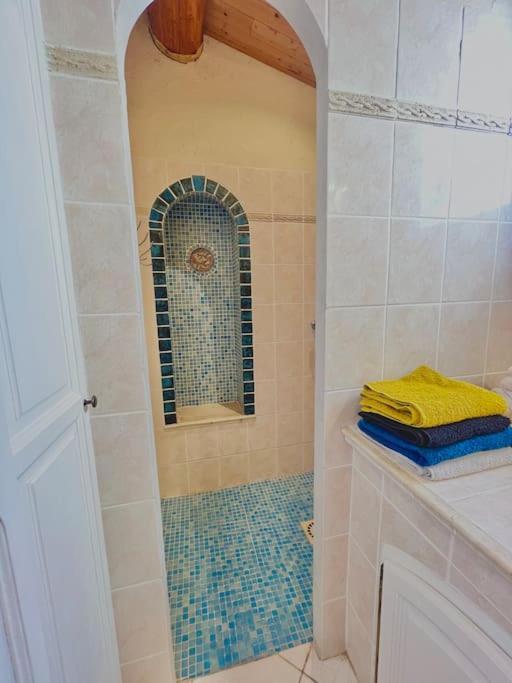 Appartement Proche Aeroport Marseille Marignane - Studio Confortable - Logement Ideal - Hebergement Tout Equipe Rognac Exteriör bild